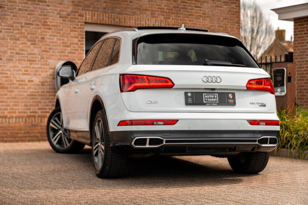 Audi Q5 55 TFSI e Quattro S Edition 367 PK Pano RS-Zetels Trekhaak Virtual 360 Camera B&O 20''