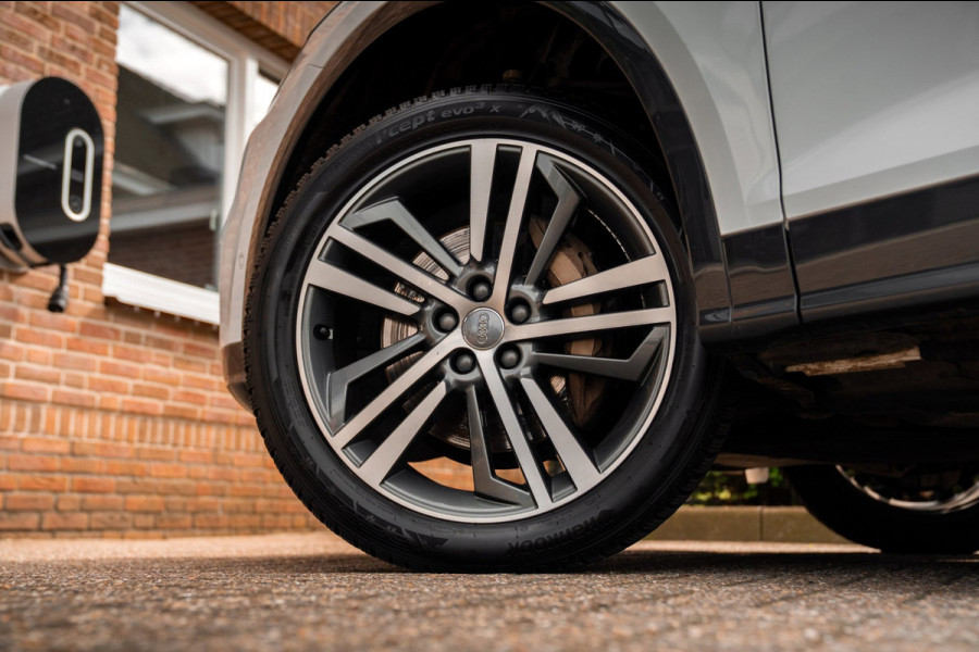 Audi Q5 55 TFSI e Quattro S Edition 367 PK Pano RS-Zetels Trekhaak Virtual 360 Camera B&O 20''