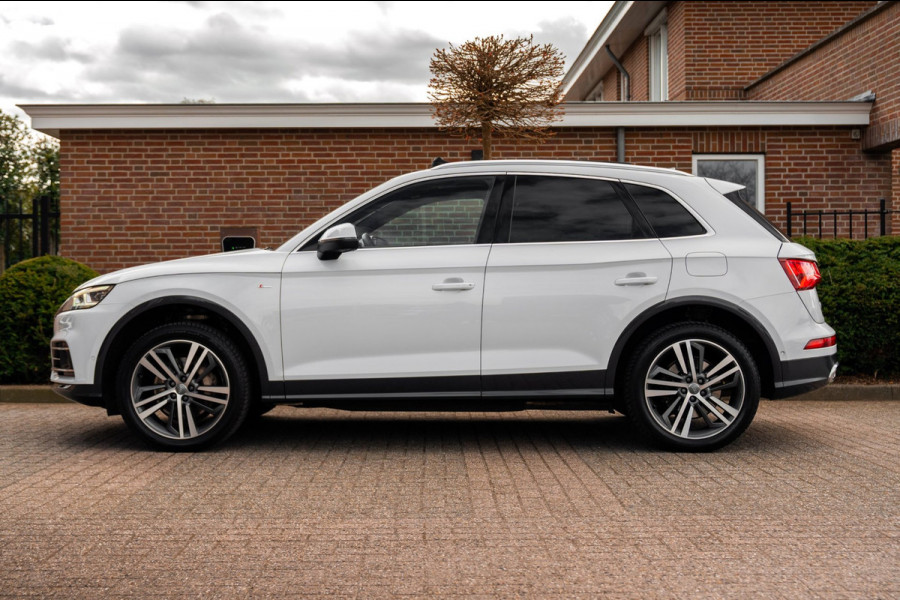Audi Q5 55 TFSI e Quattro S Edition 367 PK Pano RS-Zetels Trekhaak Virtual 360 Camera B&O 20''