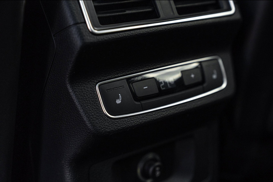 Audi Q5 55 TFSI e Quattro S Edition 367 PK Pano RS-Zetels Trekhaak Virtual 360 Camera B&O 20''