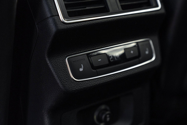 Audi Q5 55 TFSI e Quattro S Edition 367 PK Pano RS-Zetels Trekhaak Virtual 360 Camera B&O 20''