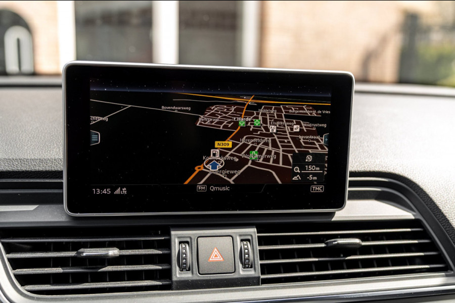 Audi Q5 55 TFSI e Quattro S Edition 367 PK Pano RS-Zetels Trekhaak Virtual 360 Camera B&O 20''