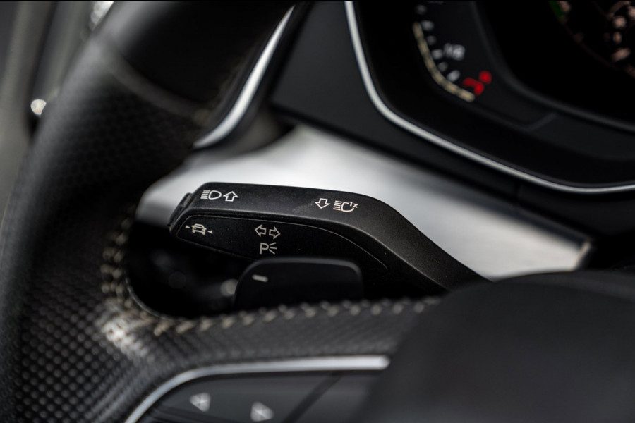 Audi Q5 55 TFSI e Quattro S Edition 367 PK Pano RS-Zetels Trekhaak Virtual 360 Camera B&O 20''