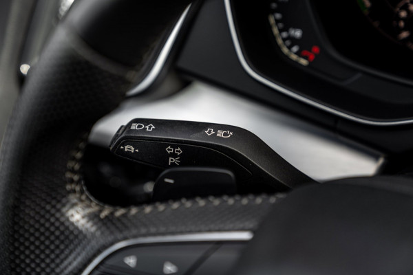 Audi Q5 55 TFSI e Quattro S Edition 367 PK Pano RS-Zetels Trekhaak Virtual 360 Camera B&O 20''