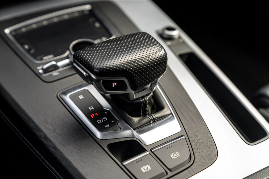Audi Q5 55 TFSI e Quattro S Edition 367 PK Pano RS-Zetels Trekhaak Virtual 360 Camera B&O 20''