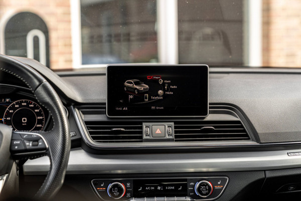 Audi Q5 55 TFSI e Quattro S Edition 367 PK Pano RS-Zetels Trekhaak Virtual 360 Camera B&O 20''