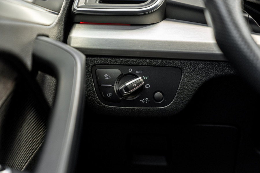 Audi Q5 55 TFSI e Quattro S Edition 367 PK Pano RS-Zetels Trekhaak Virtual 360 Camera B&O 20''