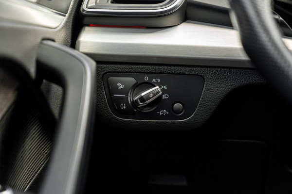 Audi Q5 55 TFSI e Quattro S Edition 367 PK Pano RS-Zetels Trekhaak Virtual 360 Camera B&O 20''