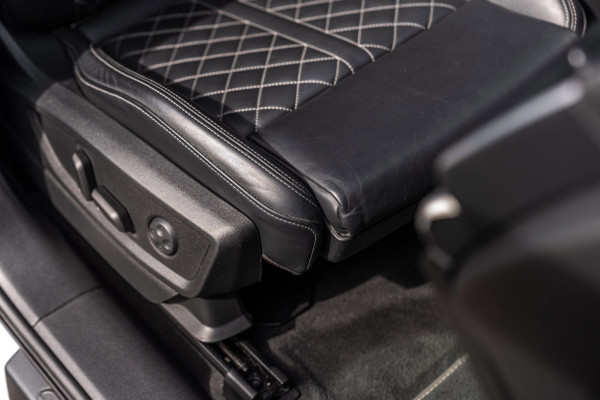 Audi Q5 55 TFSI e Quattro S Edition 367 PK Pano RS-Zetels Trekhaak Virtual 360 Camera B&O 20''