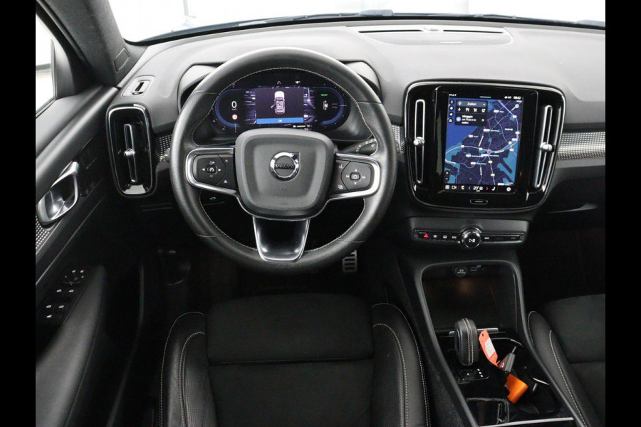 Volvo XC40 Recharge P8 AWD R-Design | SOH 90.6% | Leder/Alcantara | Stoelverwarming | Harman/Kardon | Adaptive cruise | Side Assist | Carplay | Stuurverwarming | Navigatie | Full LED | Camera