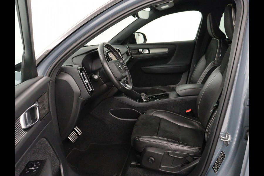 Volvo XC40 Recharge P8 AWD R-Design | SOH 90.6% | Leder/Alcantara | Stoelverwarming | Harman/Kardon | Adaptive cruise | Side Assist | Carplay | Stuurverwarming | Navigatie | Full LED | Camera