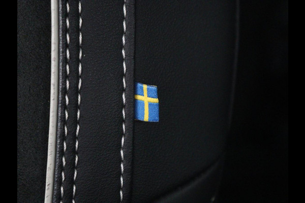 Volvo XC40 Recharge P8 AWD R-Design | SOH 90.6% | Leder/Alcantara | Stoelverwarming | Harman/Kardon | Adaptive cruise | Side Assist | Carplay | Stuurverwarming | Navigatie | Full LED | Camera