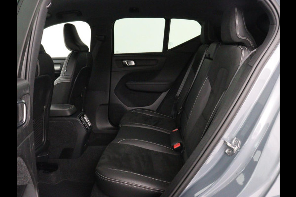 Volvo XC40 Recharge P8 AWD R-Design | SOH 90.6% | Leder/Alcantara | Stoelverwarming | Harman/Kardon | Adaptive cruise | Side Assist | Carplay | Stuurverwarming | Navigatie | Full LED | Camera