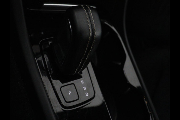 Volvo XC40 Recharge P8 AWD R-Design | SOH 90.6% | Leder/Alcantara | Stoelverwarming | Harman/Kardon | Adaptive cruise | Side Assist | Carplay | Stuurverwarming | Navigatie | Full LED | Camera