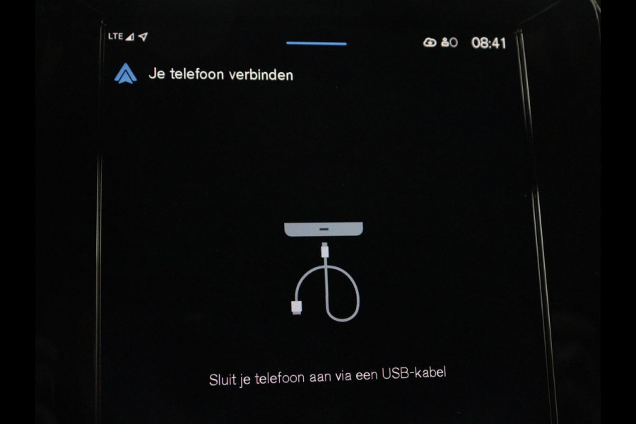 Volvo XC40 Recharge P8 AWD R-Design | SOH 90.6% | Leder/Alcantara | Stoelverwarming | Harman/Kardon | Adaptive cruise | Side Assist | Carplay | Stuurverwarming | Navigatie | Full LED | Camera