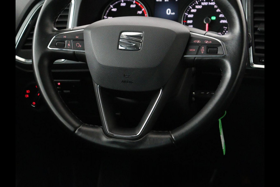 Seat Ateca 1.5 TSI Style | Automaat | Trekhaak | Camera | Carplay | Navigatie | Cruise control | Climate control | Getint glas