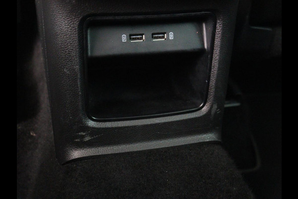 Seat Ateca 1.5 TSI Style | Automaat | Trekhaak | Camera | Carplay | Navigatie | Cruise control | Climate control | Getint glas