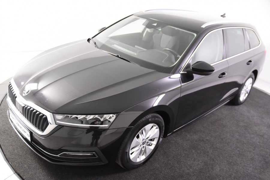 Škoda Octavia Combi 1.0 TSI Clever *1ste Eigenaar*Trekhaak*Stoelverwarming*Navigatie*Camera*