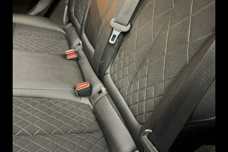 Renault Kadjar 1.3 TCe Intens Garantie Trekhaak 140PK Camera Blindspot Led PDC Clima Navi Cruise Parkeerhulp Lane Rijklaar