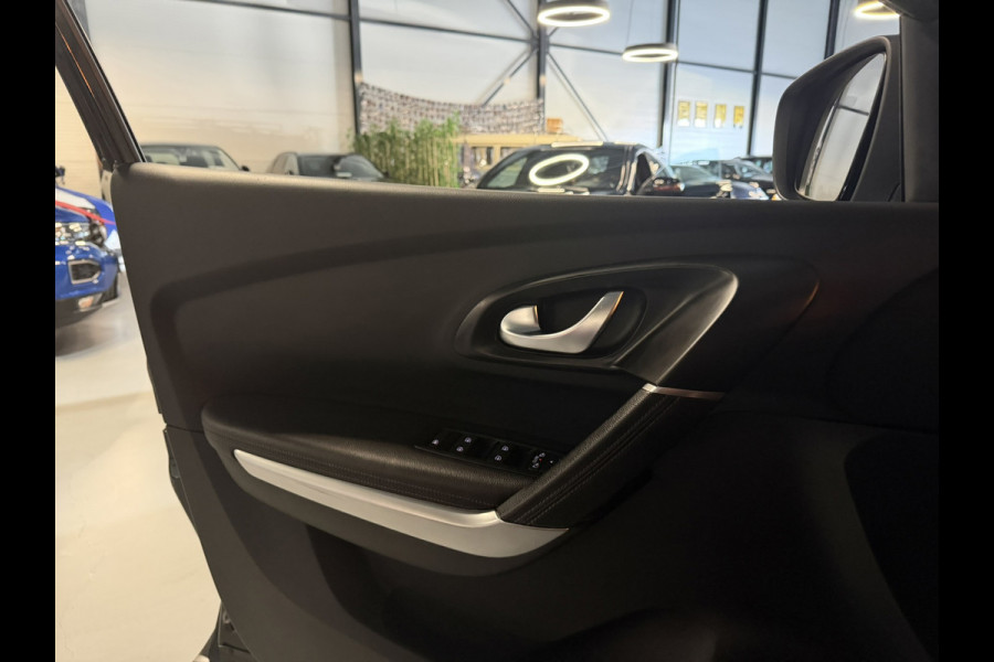 Renault Kadjar 1.3 TCe Intens Garantie Trekhaak 140PK Camera Blindspot Led PDC Clima Navi Cruise Parkeerhulp Lane Rijklaar