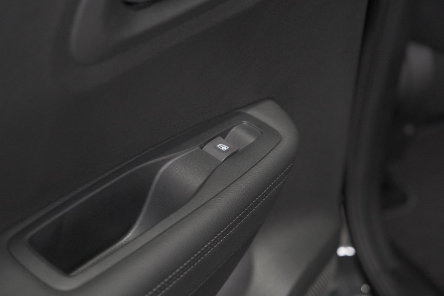 Renault Kadjar TCe 140 EDC Techno | Trekhaak | Camera | Panoramadak | Dodehoekdetectie