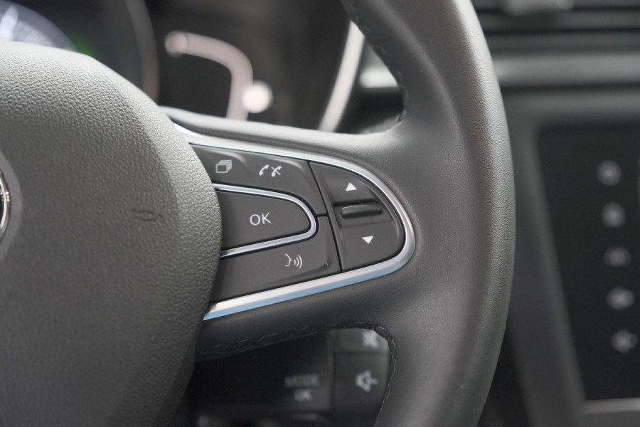 Renault Kadjar TCe 140 EDC Techno | Trekhaak | Camera | Panoramadak | Dodehoekdetectie