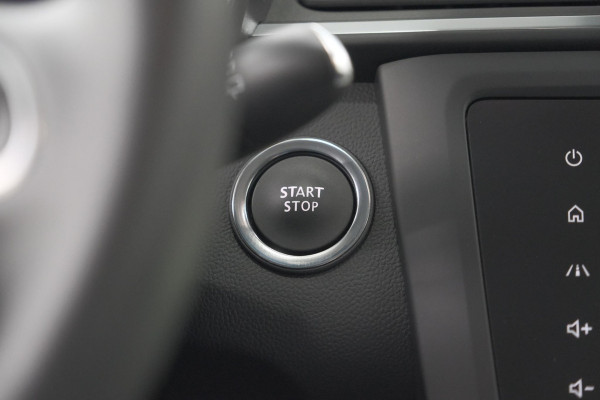 Renault Kadjar TCe 140 EDC Techno | Trekhaak | Camera | Panoramadak | Dodehoekdetectie