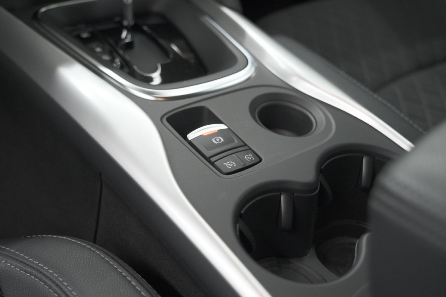 Renault Kadjar TCe 140 EDC Techno | Trekhaak | Camera | Panoramadak | Dodehoekdetectie