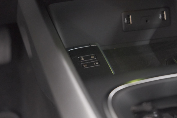 Renault Kadjar TCe 140 EDC Techno | Trekhaak | Camera | Panoramadak | Dodehoekdetectie