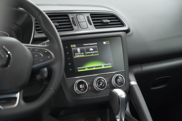 Renault Kadjar TCe 140 EDC Techno | Trekhaak | Camera | Panoramadak | Dodehoekdetectie