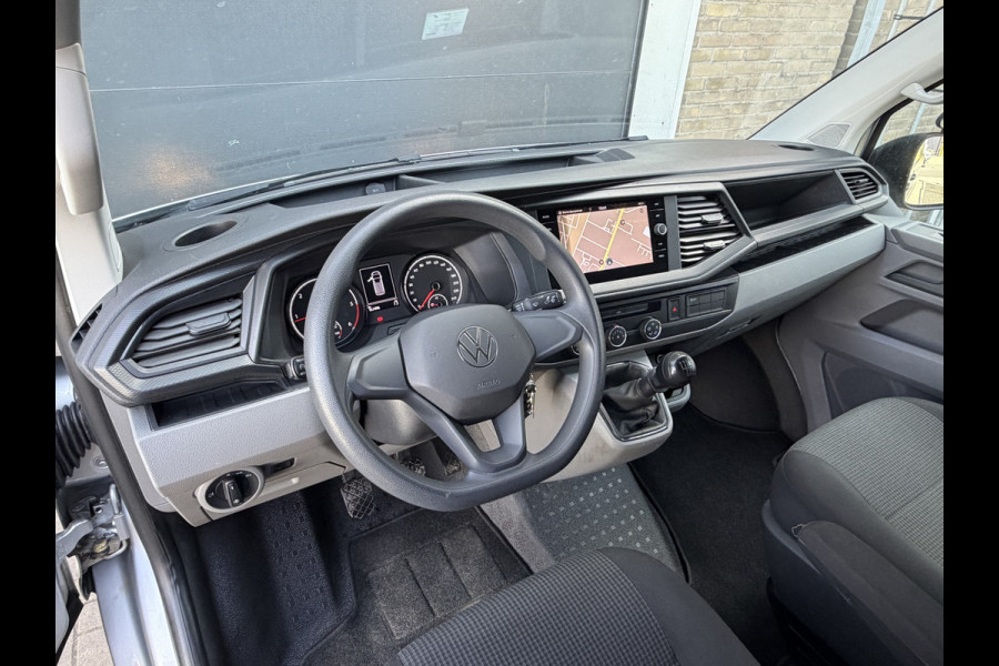Volkswagen Transporter 2.0 TDI L2H1 150PK Euro6 CarPlay/cruise control/Trekhaak/dab