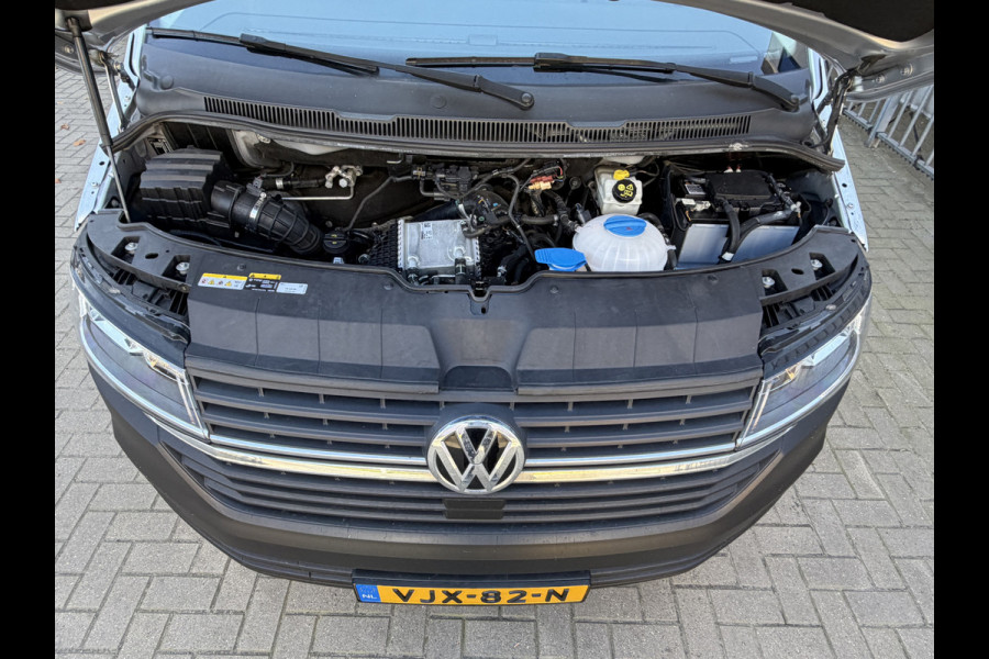 Volkswagen Transporter 2.0 TDI L2H1 150PK Euro6 CarPlay/cruise control/Trekhaak/dab