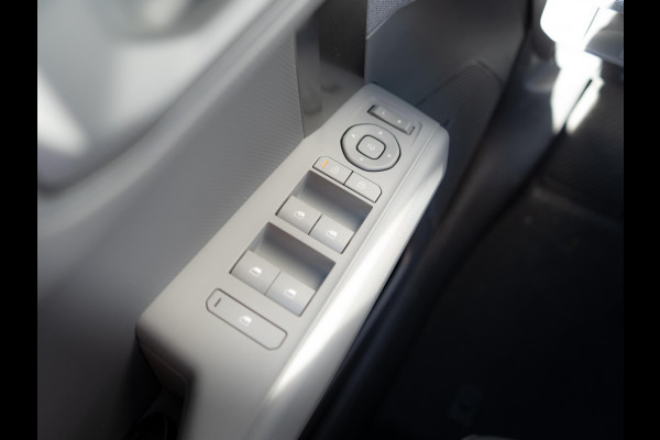 Kia EV3 Plus Advanced 81.4 kWh | Op voorraad | Schuifkanteldak | Stoel en stuurverwarming |