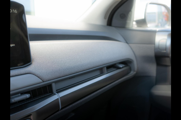 Kia EV3 Plus Advanced 81.4 kWh | Op voorraad | Schuifkanteldak | Stoel en stuurverwarming |