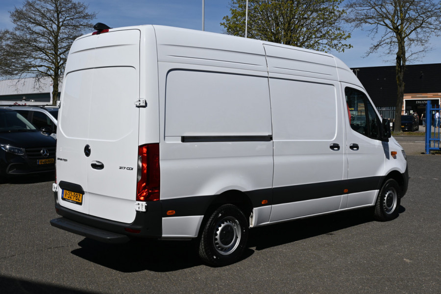 Mercedes-Benz Sprinter 317 CDI L2H2 Pro LED, Geveerde stoel, Navigatie met camera