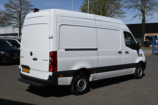 Mercedes-Benz Sprinter 317 CDI L2H2 Pro LED, Geveerde stoel, Navigatie met camera