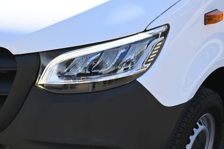 Mercedes-Benz Sprinter 317 CDI L2H2 Pro LED, Geveerde stoel, Navigatie met camera