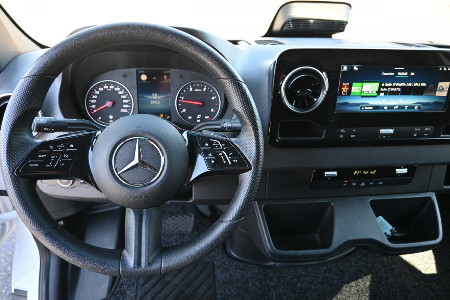 Mercedes-Benz Sprinter 317 CDI L2H2 Pro LED, Geveerde stoel, Navigatie met camera