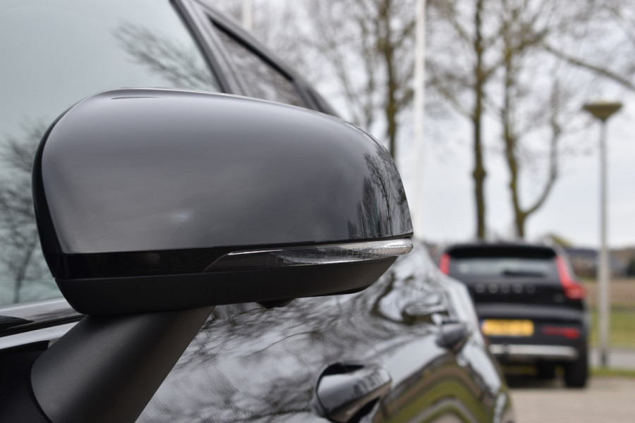Volvo V60 B4 211PK Automaat Plus Dark | Trekhaak | ACC | Leder | Stoelverwarming | 360 Camera | 18"LMV