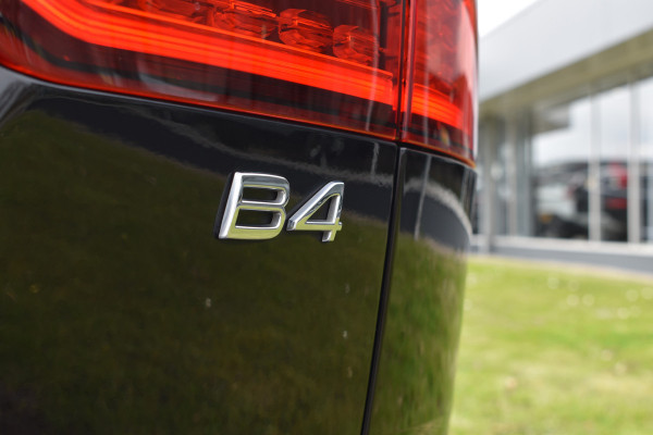 Volvo V60 B4 211PK Automaat Plus Dark | Trekhaak | ACC | Leder | Stoelverwarming | 360 Camera | 18"LMV