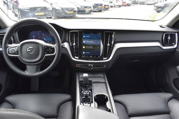 Volvo V60 B4 211PK Automaat Plus Dark | Trekhaak | ACC | Leder | Stoelverwarming | 360 Camera | 18"LMV