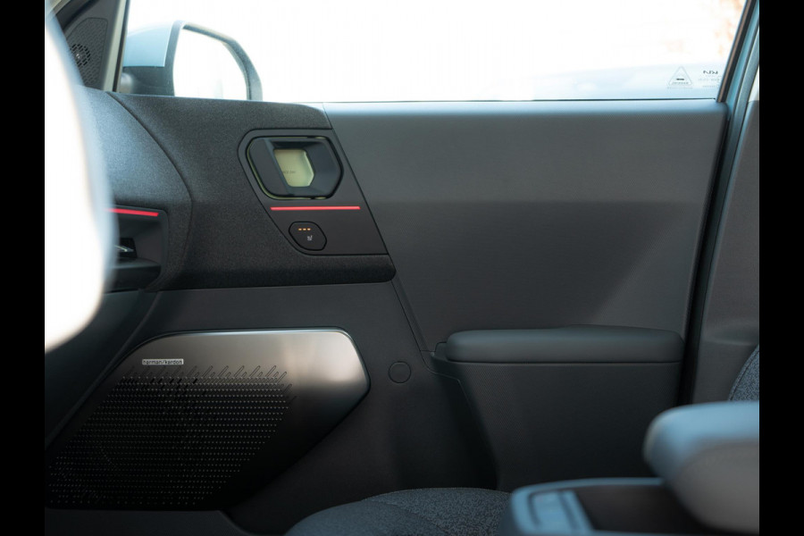 Kia EV2 Plus Advanced 42.2 kWh | Schuifkanteldak | Stoel en stuurverwarming | Navigatie |