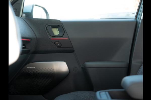 Kia EV2 Plus Advanced 42.2 kWh | Schuifkanteldak | Stoel en stuurverwarming | Navigatie |