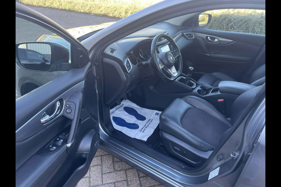 Nissan QASHQAI 1.2 Tekna + / panoramadak / stoelverwarming / Bose