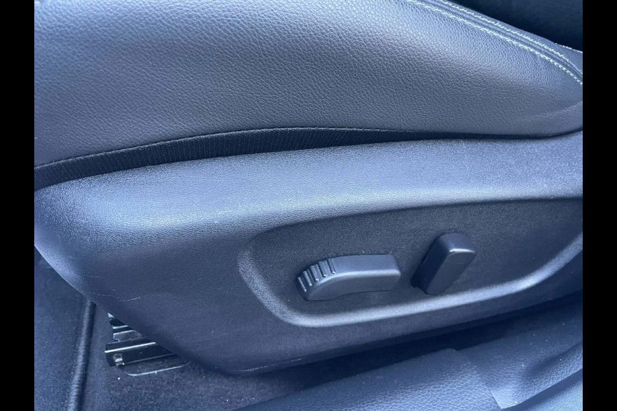 Nissan QASHQAI 1.2 Tekna + / panoramadak / stoelverwarming / Bose