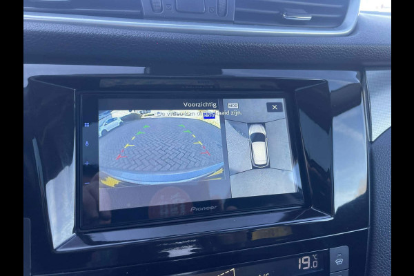 Nissan QASHQAI 1.2 Tekna + / panoramadak / stoelverwarming / Bose