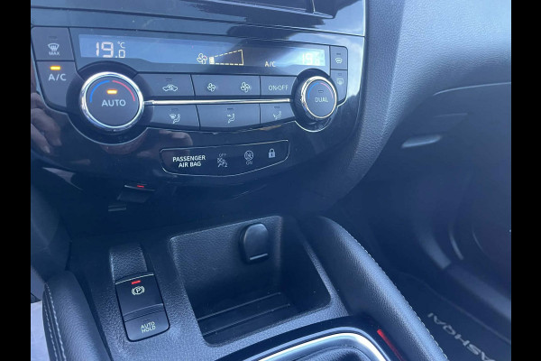 Nissan QASHQAI 1.2 Tekna + / panoramadak / stoelverwarming / Bose