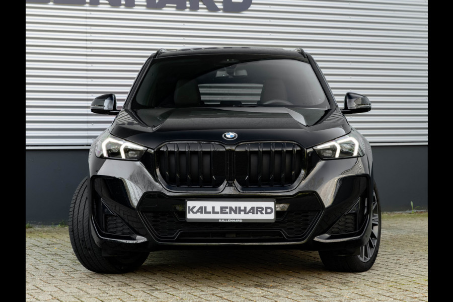 BMW X1 sDrive18i M-Sport Pro - Full-Option - ACC - Trekhaak - Memory