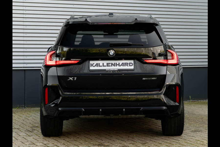 BMW X1 sDrive18i M-Sport Pro - Full-Option - ACC - Trekhaak - Memory