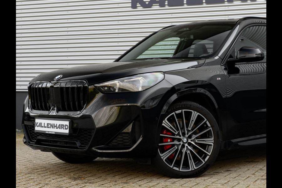 BMW X1 sDrive18i M-Sport Pro - Full-Option - ACC - Trekhaak - Memory